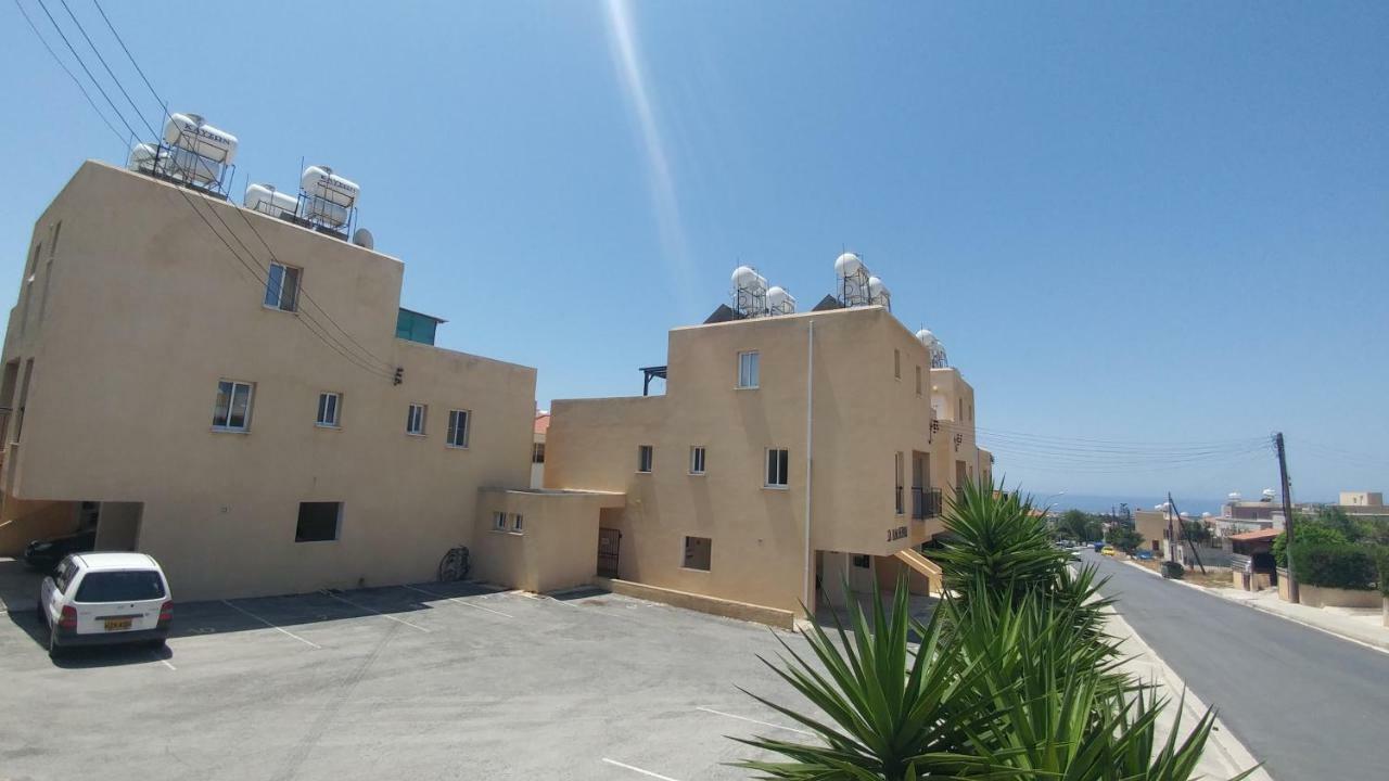 The Holiday Flat, Gateway To Desired Experiences Pégeia Exteriör bild